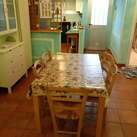 Casa Leonida * Каррара
